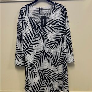 Black and White Leaf Print Swim Coverup
